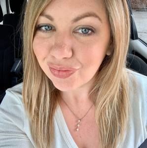 Meet your Posher, Alisha